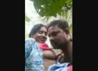 Desi village couple sex in jungle recorded