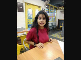 Beautiful Desi girl New Leaked MMS