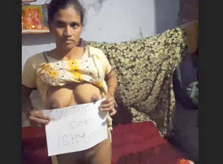 Desi Village Wife Shows her Boobs and Pussy Part 1