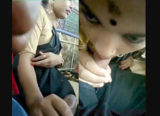 Tamil girl giving blowjob in bus
