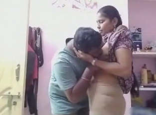 Tamil married aunty thirutu ool boobs sucked refusing to suck cock