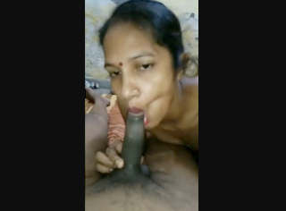 Sexy Bhabhi give Blowjob Part 2