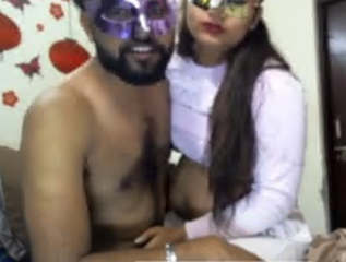 Indian Sexy Couple Fucking Live For Money