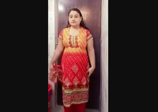 Chubby Girl Showing for lover